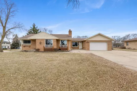 1407 W Mallory, Milwaukee, WI 53221