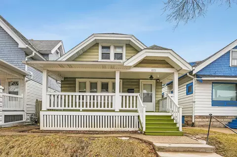 2571 N 51st, Milwaukee, WI 53210