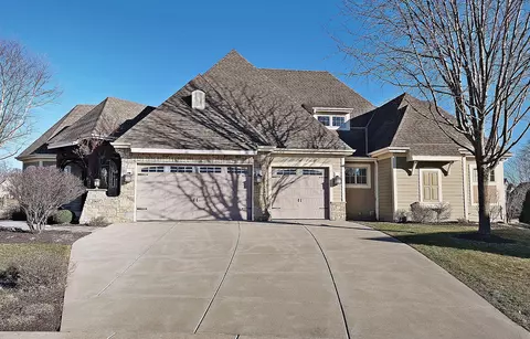 2907 Broken Arrow, Waukesha, WI 53189