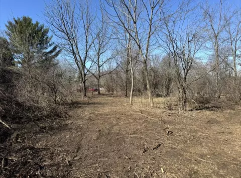 3120 S Wehr, New Berlin, WI 53146