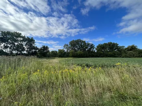 3431 E Fitzsimmons, Oak Creek, WI 53154