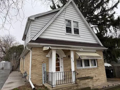 218 Island, Racine, WI 53405