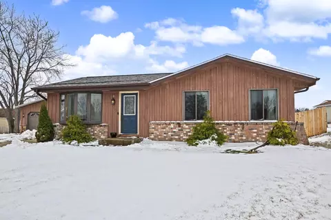 2915 Thornapple, Racine, WI 53402