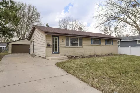 2113 Garven, Waukesha, WI 53188