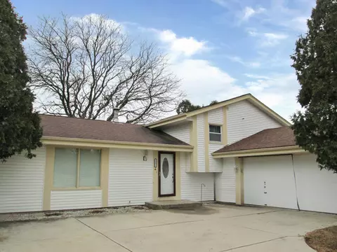 15875 W Marietta, New Berlin, WI 53151