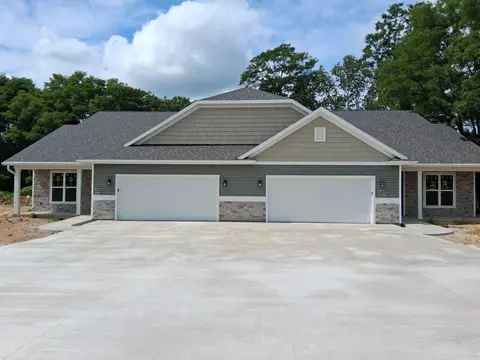499 Meadowlark, Green Lake, WI 54941