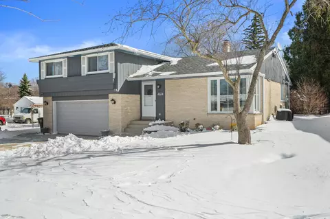 4614 N 107th, Wauwatosa, WI 53225