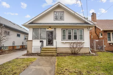 7325 24th, Kenosha, WI 53143