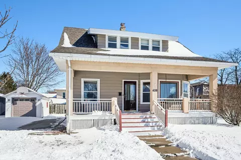 426 E Pleasant, Oconomowoc, WI 53066