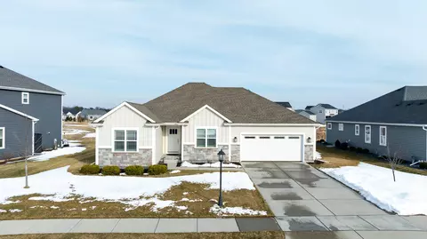 2928 Winnebago, Summit, WI 53066