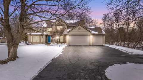 1414 W El Rancho, Mequon, WI 53092