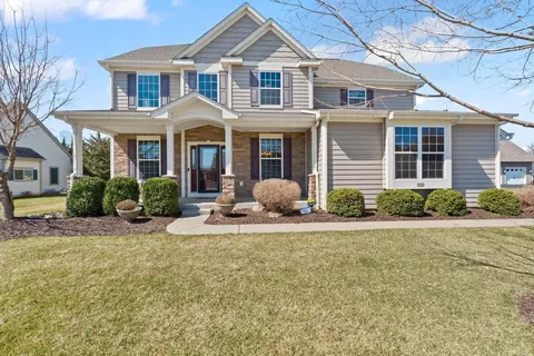 1866 River Lks, Oconomowoc, WI 53066