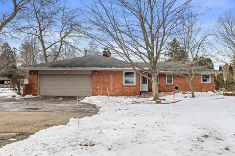 4950 James, Wind Point, WI 53402