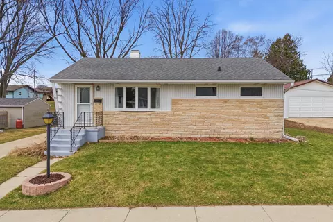 511 Grove, Mayville, WI 53050