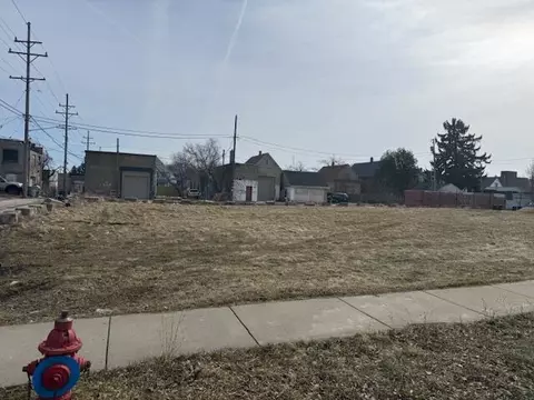 3456 N Buffum #3462, Milwaukee, WI 53212