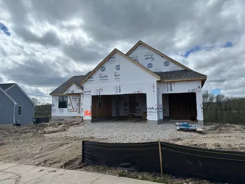 3824 White Oak, Waukesha, WI 53188