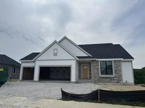 3816 White Oak, Waukesha, WI 53188