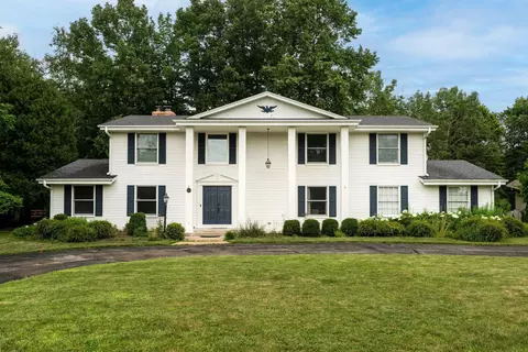 9495 N Fairway, Bayside, WI 53217