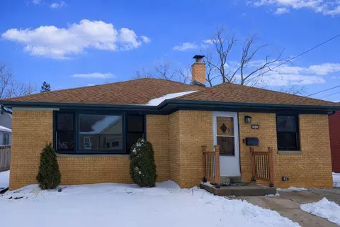 1360 S 88th, West Allis, WI 53214
