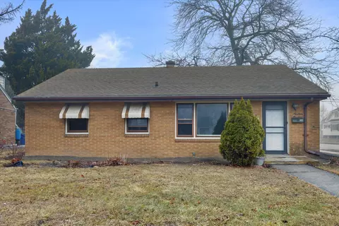 1900 Arlington, Racine, WI 53403
