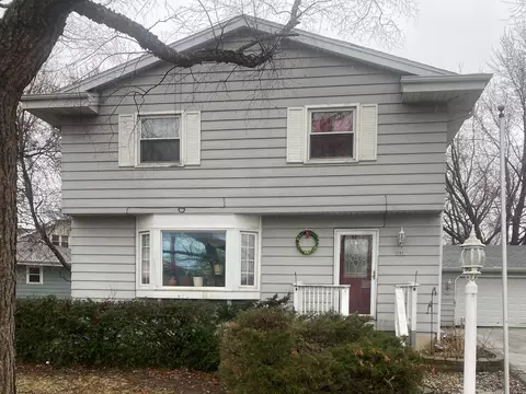 3017 W Ramsey, Greenfield, WI 53221