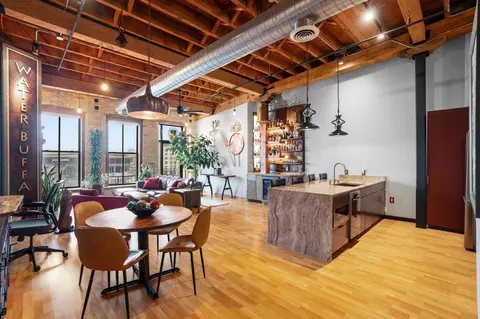 205 N Water #402, Milwaukee, WI 53202