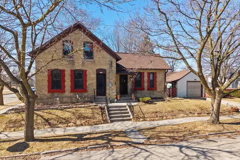 1144 S 25th, Manitowoc, WI 54220