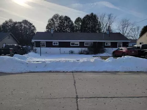 954 S 36th, Manitowoc, WI 54220