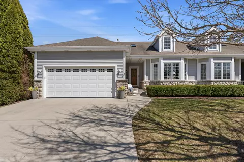 1668 Iroquois, Grafton, WI 53024