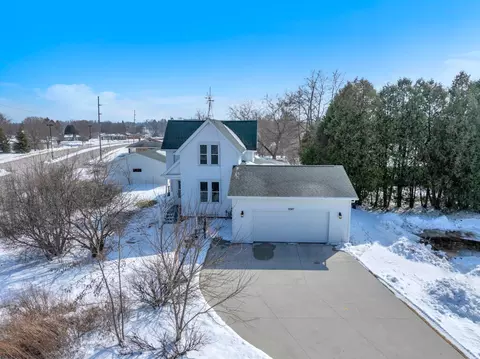 3247 Main, Sheboygan, WI 53083