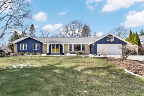 1103 W Montclaire, Glendale, WI 53217