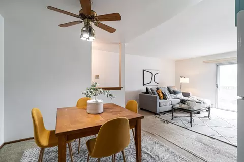 3429 S S Pne #6, Milwaukee, WI 53207