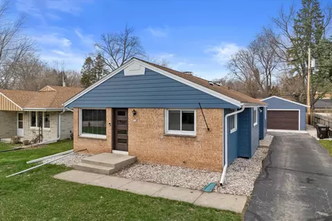 714 W Montclaire, Glendale, WI 53217