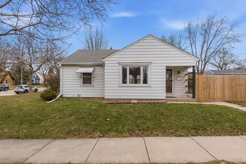 8824 W Locust, Milwaukee, WI 53222