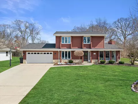 3260 S Regal, New Berlin, WI 53151