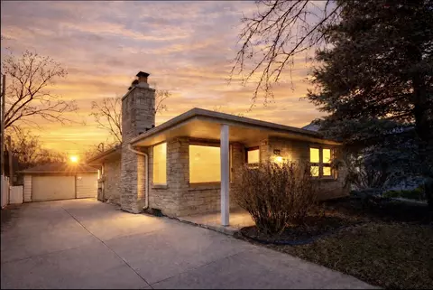 755 N 112th, Wauwatosa, WI 53226