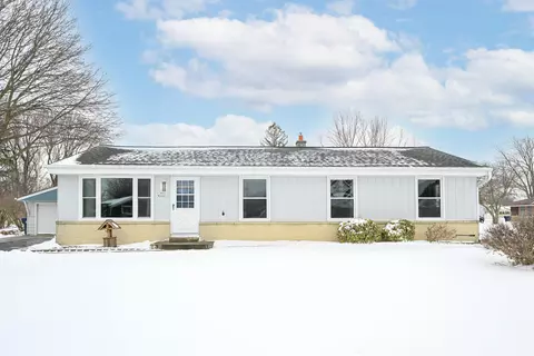 n66w24411 Champeny, Sussex, WI 53089