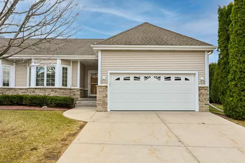 2409 Caribou, Grafton, WI 53024