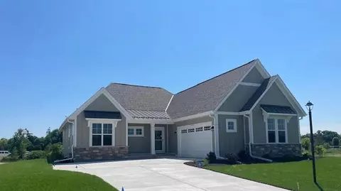 w214n4932 Casey, Menomonee Falls, WI 53051