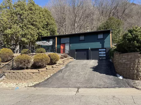 1421 31st, La Crosse, WI 54601