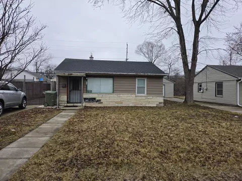 5808 W Carmen, Milwaukee, WI 53218