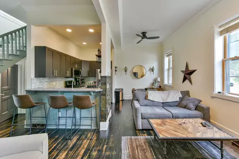 2150 N Palmer #2, Milwaukee, WI 53212