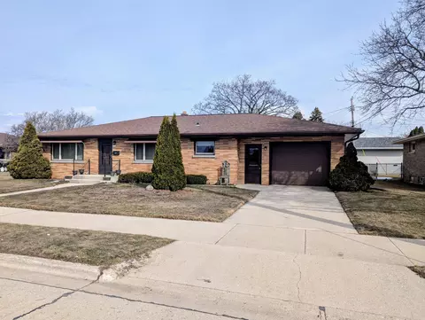 1318 Humboldt, Sheboygan, WI 53081