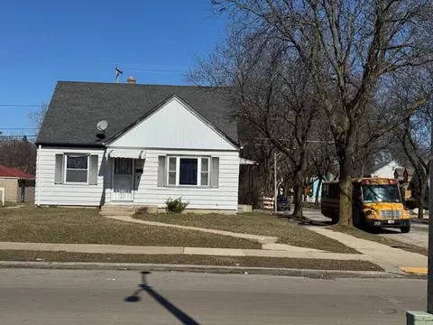 4102 W Capitol, Milwaukee, WI 53216