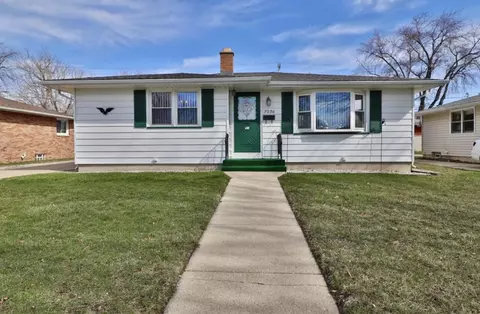 2026 87th, Kenosha, WI 53143