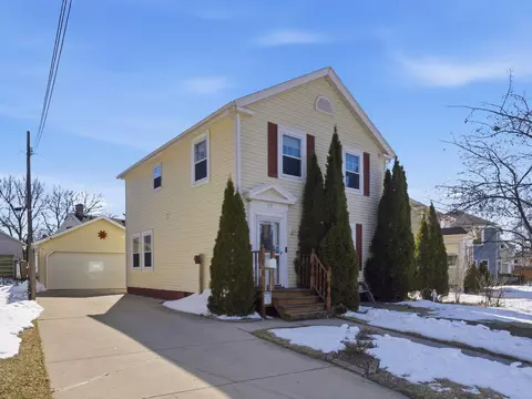 519 Riverview, Manitowoc, WI 54220
