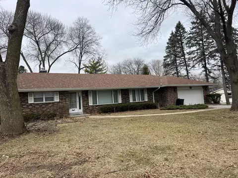 3385 Bradee, Brookfield, WI 53005