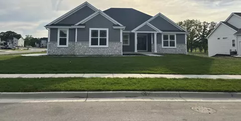 w207n5817 Muirfield, Menomonee Falls, WI 53051