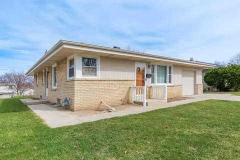4858 S 26th, Milwaukee, WI 53221