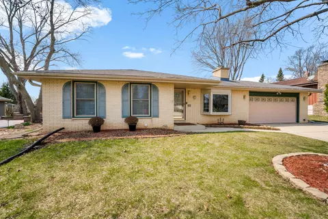 8125 S 58th, Franklin, WI 53132